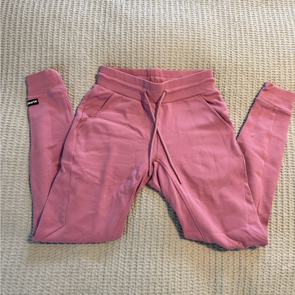 Alphalete Identity Joggers - Picture 4 of 4